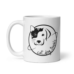 Taza logo cat dog travels